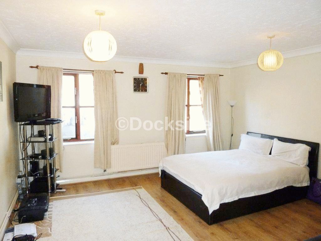 Frindsbury Road, Rochester, Kent, ME2 — photo 2