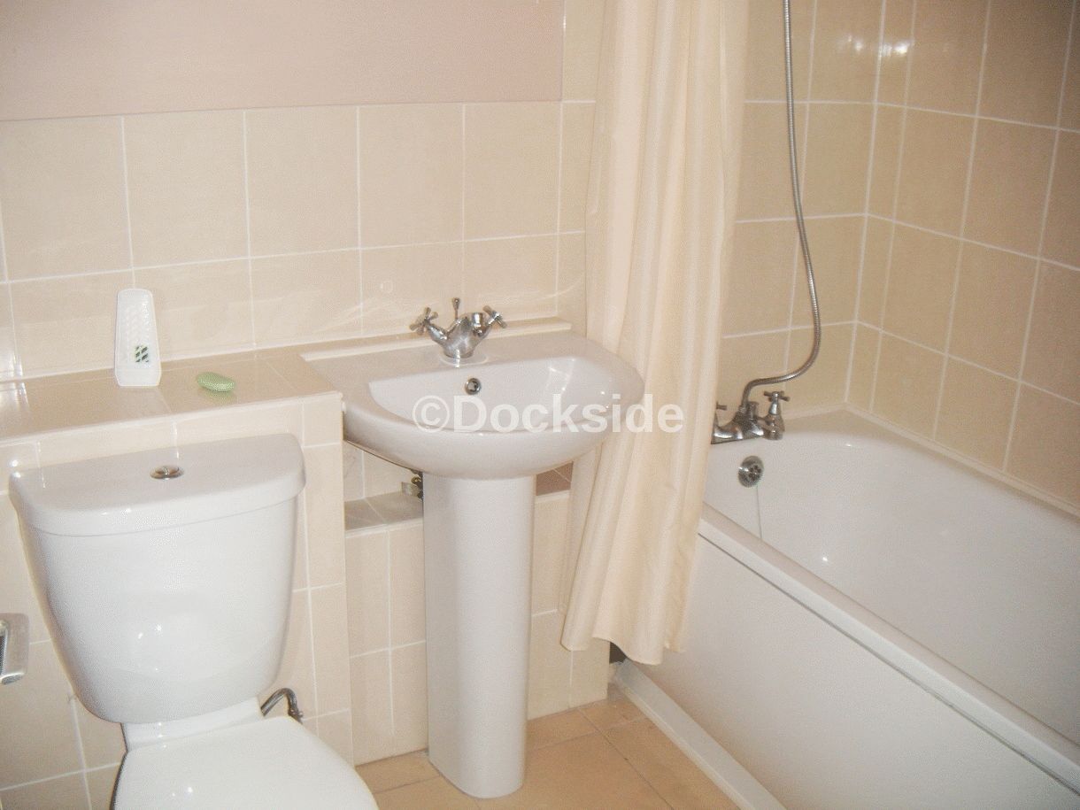 Frindsbury Road, Rochester, Kent, ME2 — photo 4