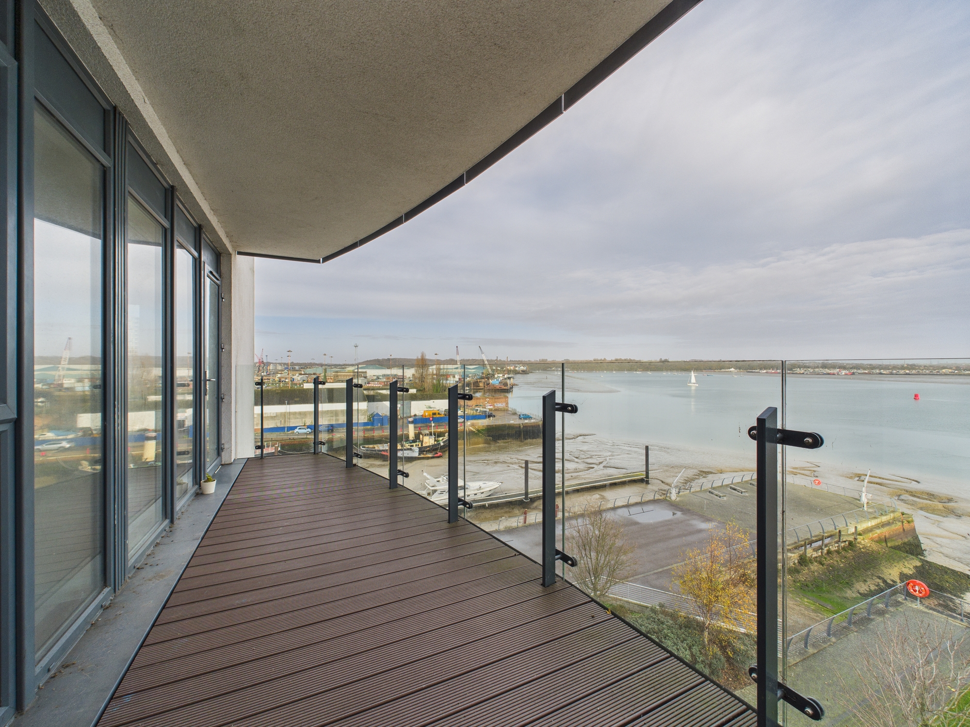 Pegasus Way, Victory Pier, Gillingham, Kent, ME7 — photo 4