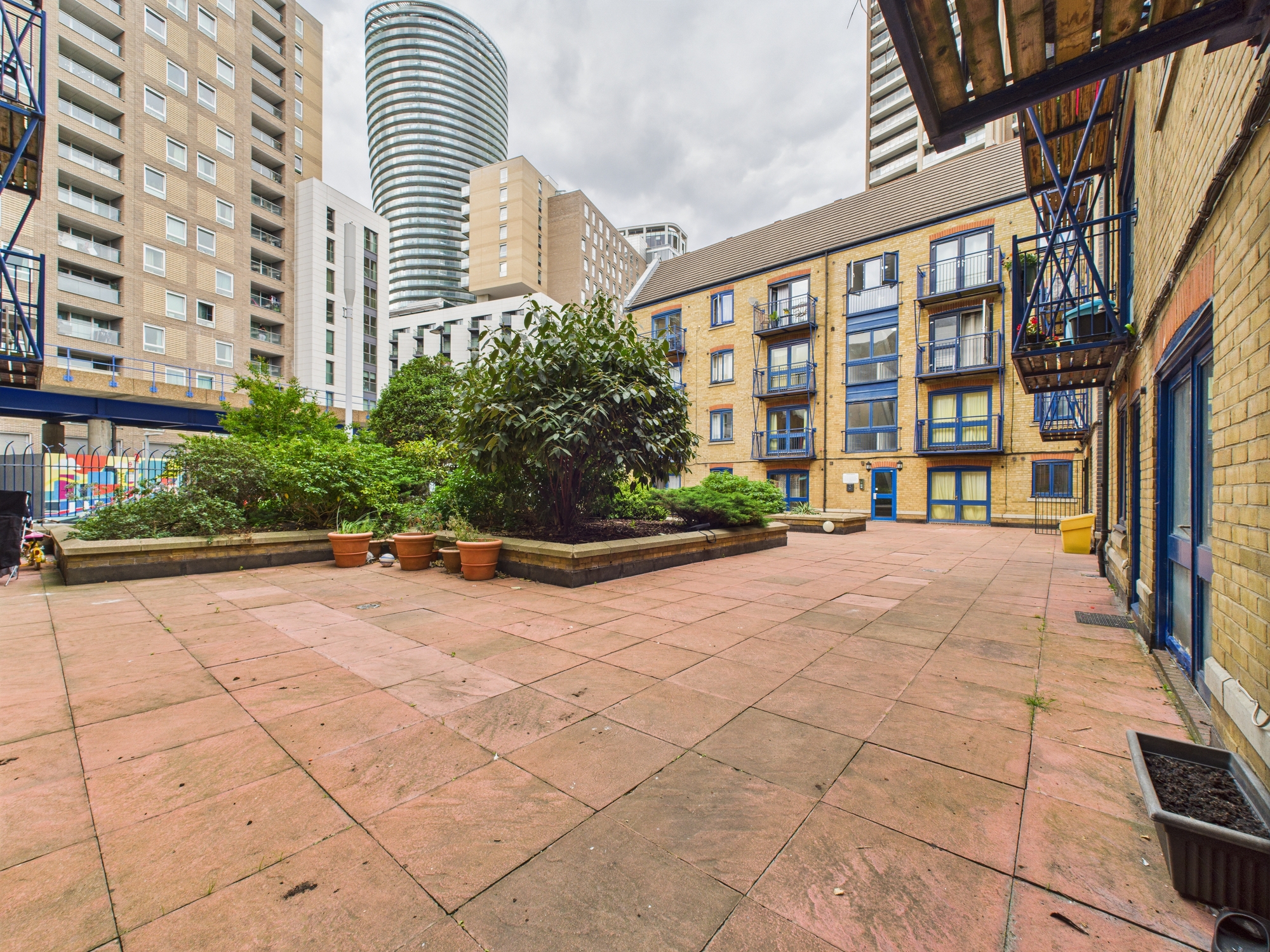 East Ferry Road, London, Greater London, E14 — photo 2