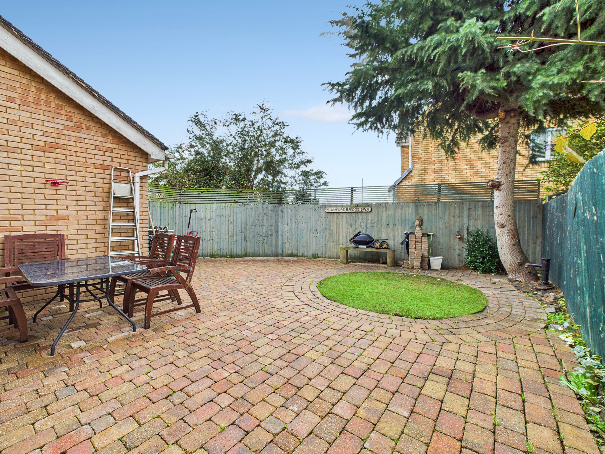 Willowherb Close, St. Marys Island, Chatham, Kent, ME4 — photo 2