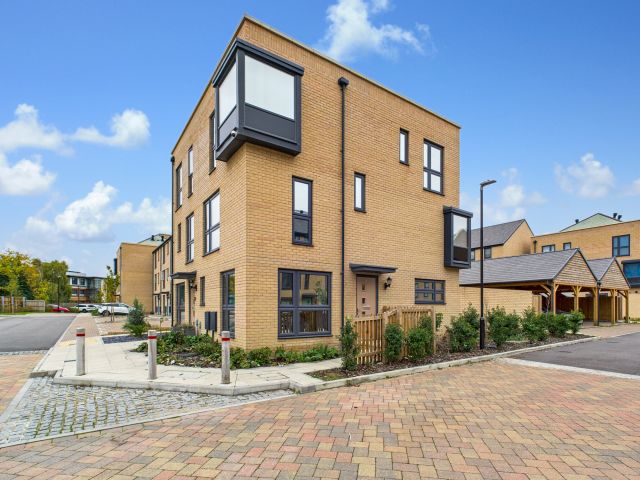Wheelwrights Way, Chatham, Kent, ME4