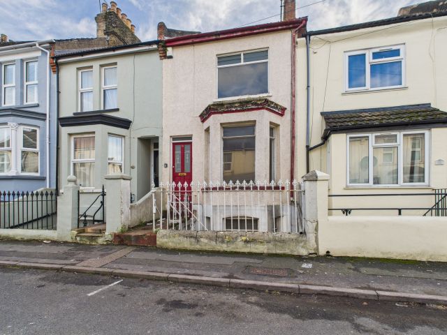 Milburn Road, Gillingham, Kent, ME7
