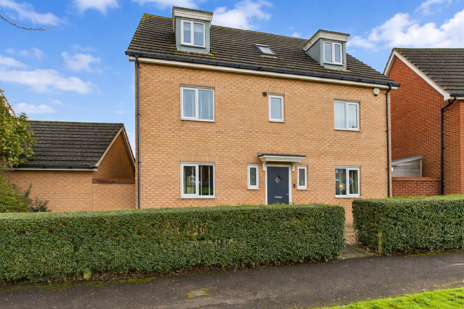 Rivenhall Way, Hoo, Rochester, Kent, ME3 — photo 1