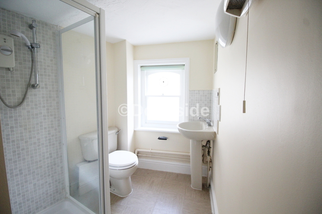 Maidstone Road, Rochester, Kent, ME1 — photo 3