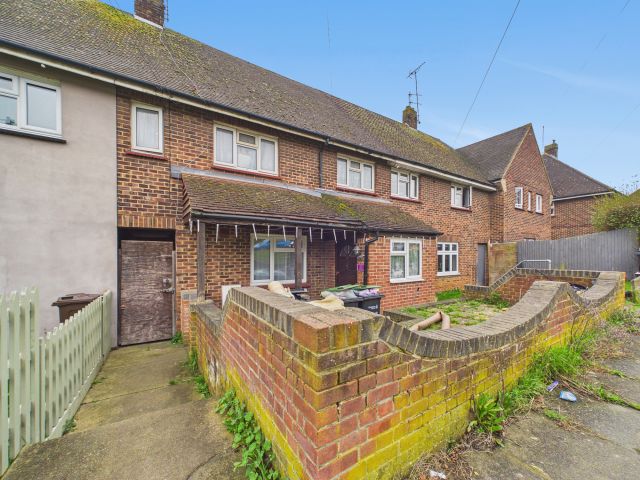 Taunton Vale, Gravesend, Kent, DA12