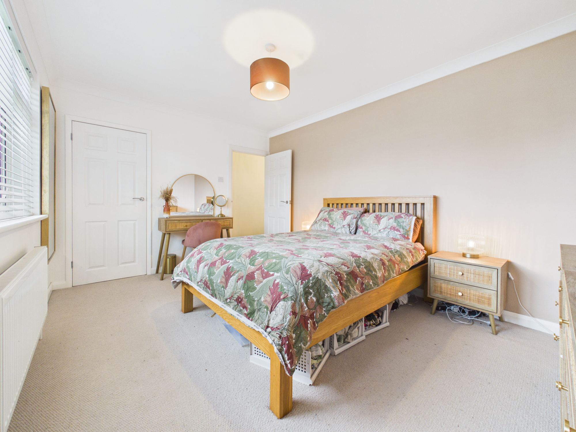 Dixwell Close, Gillingham, Kent, ME8 — photo 5