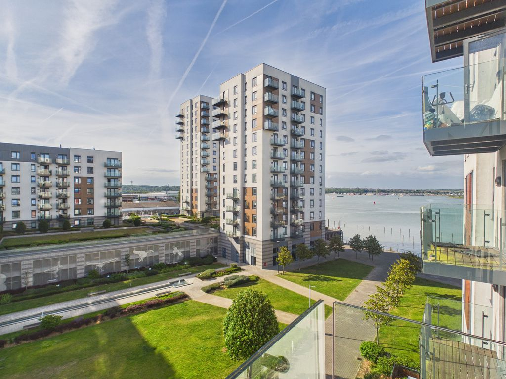 67 Marina Heights, Gillingham, Kent, ME7 — photo 4