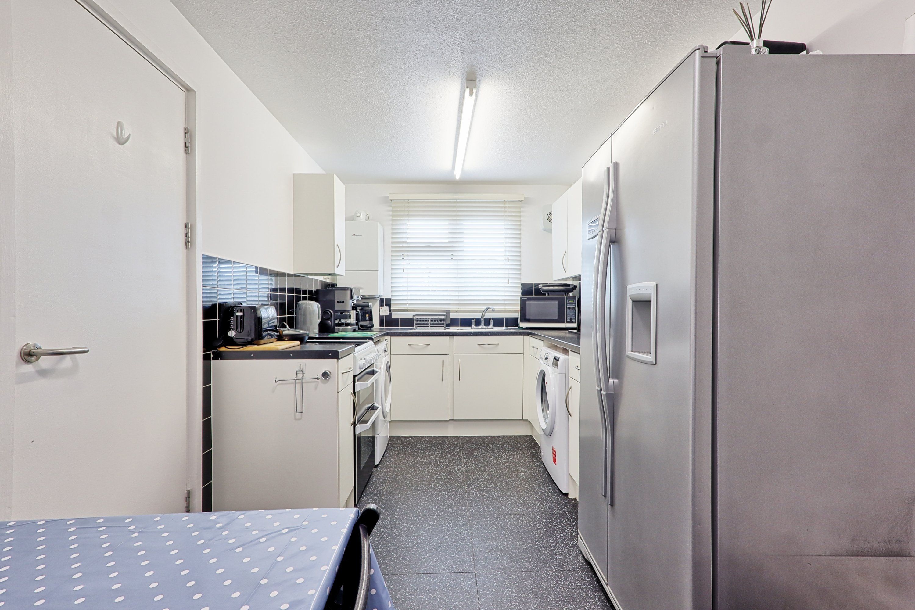 Hitchin Close, Romford, Essex, RM3 — photo 4
