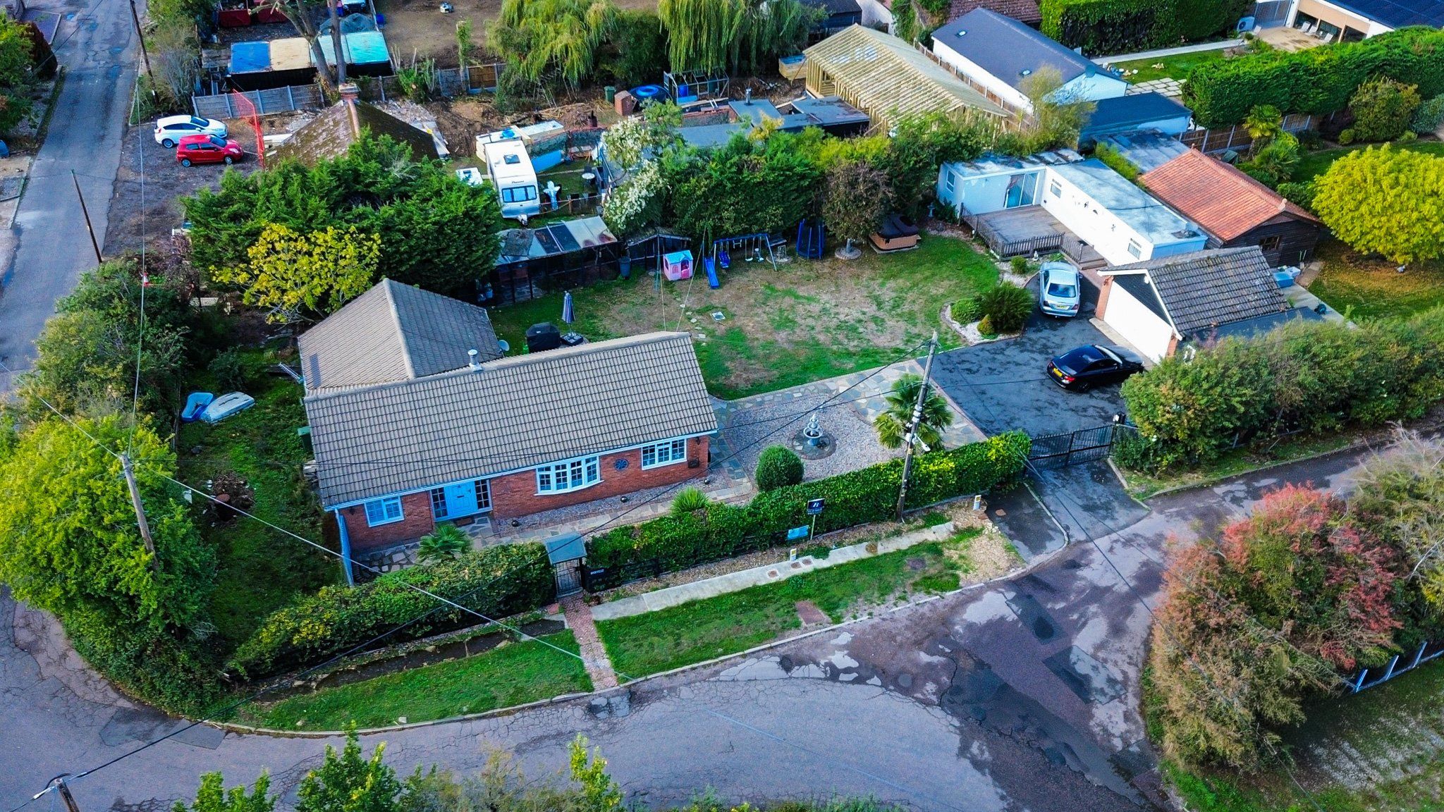 Meadow Way, Wickford, Essex, SS12 — photo 2